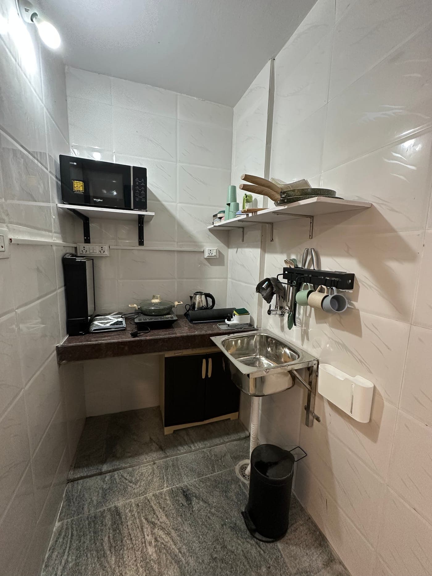 The room's kitchenette